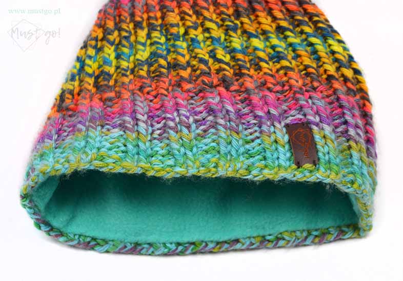 Czapki MustGo Rainbow ciepła zimowa Wełniana czapka damska z pomponem ręcznie na drutach szydełku Tęczowa
