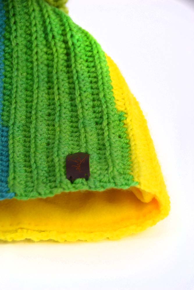 Przeciepłe Czapki MustGo Rainbow ciepła zimowa Wełniana czapka damska z pomponem ręcznie robiona na szydełku