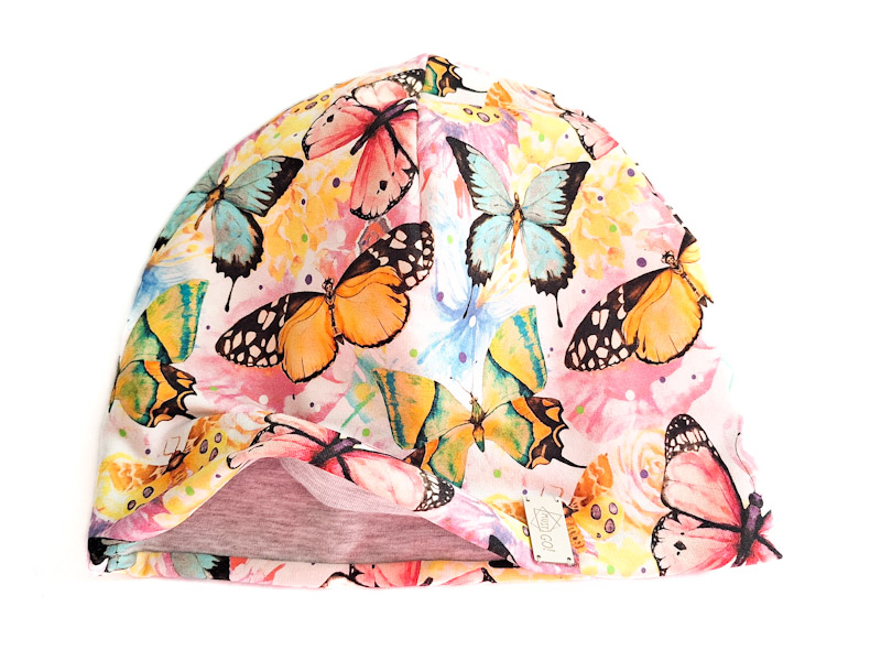 Modna czapka damska męska zimowa, na zimę MustGo nadruk kwiaty, motyle, czapka z podszewką